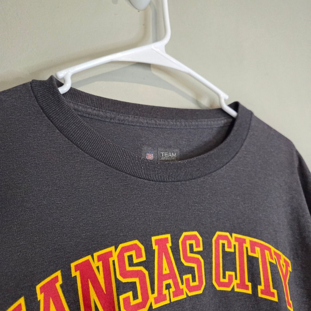 NFL Team Apparel Kansas City Chiefs Football T Shirt Mens XL Charcoal Gray